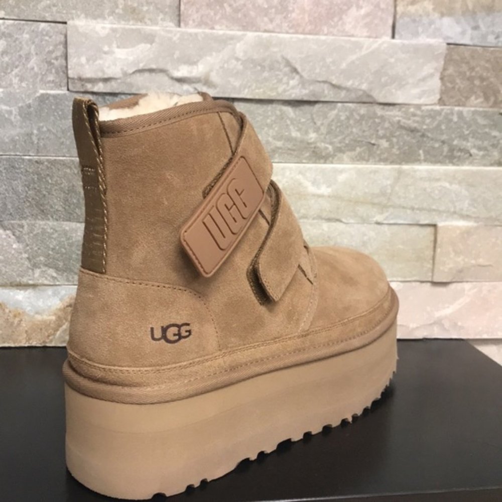 UGG Women's Neumel Platform Boot - Picture 11 of 12